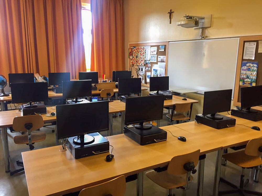 PC-Raum der Kath. Schule St. Hildegard